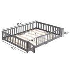 Letto a grandezza naturale con porta, Struttura letto a piattaforma in legno massiccio con recinzione, Adatto ai bambini, Legno di pino, Grigio