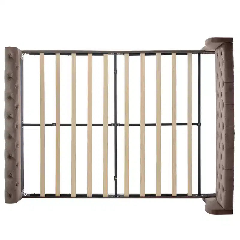 Telaio Letto Queen a Slitta da 43,3'' con Testiera a Orecchioni, Pediera a Volute, Velluto Trapuntato a Bottoni, Ferramenta Antiruggine, Supporto Robusto